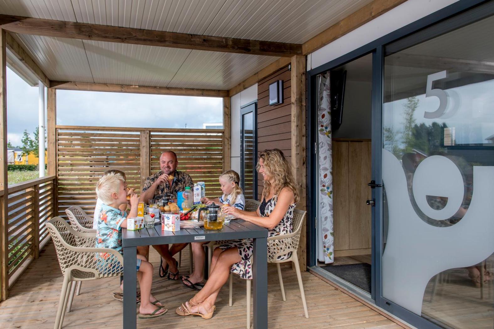Vakantiepark Eiland Van Maurik Oda fotoğraf