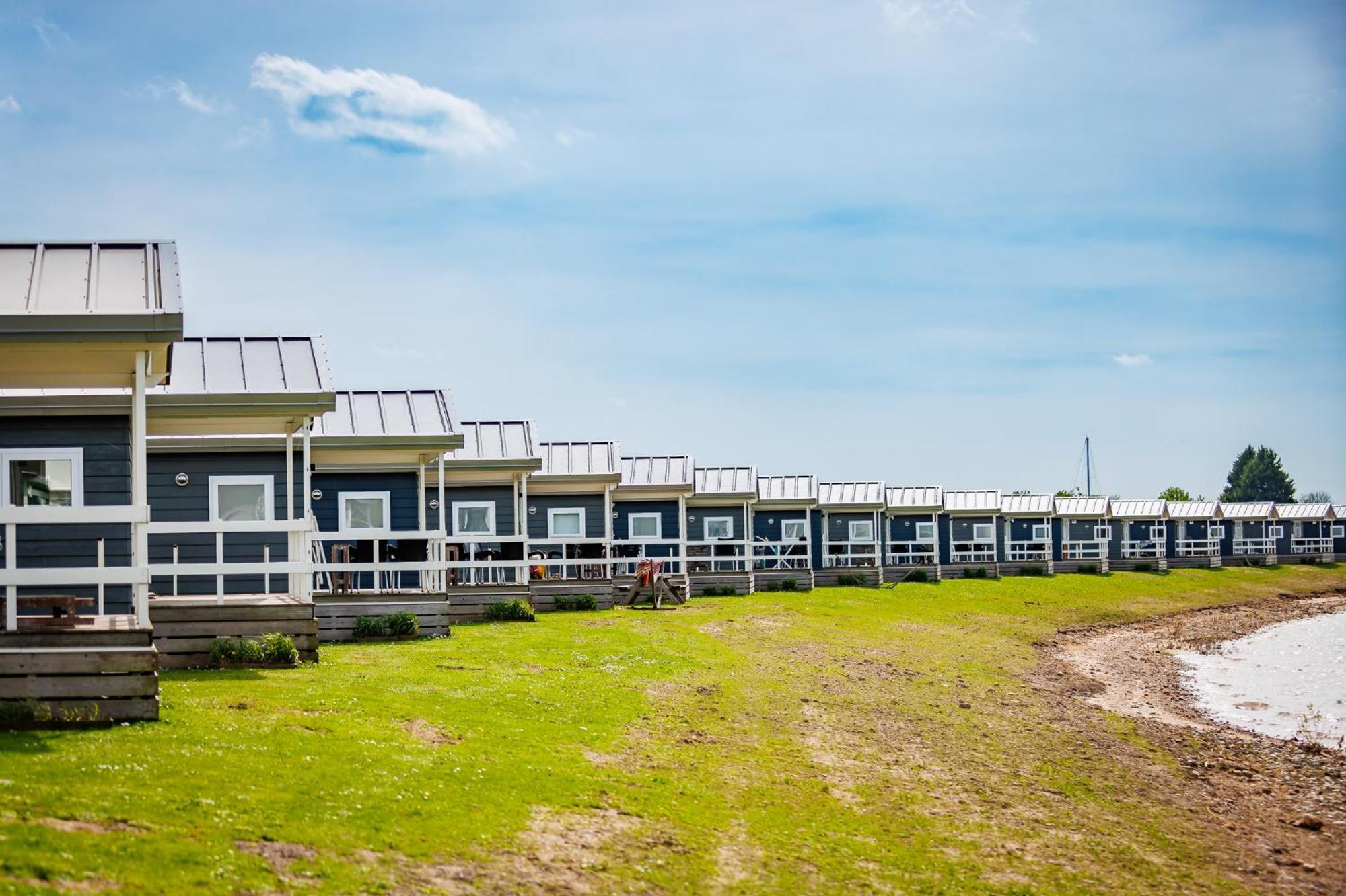 Vakantiepark Eiland Van Maurik Oda fotoğraf