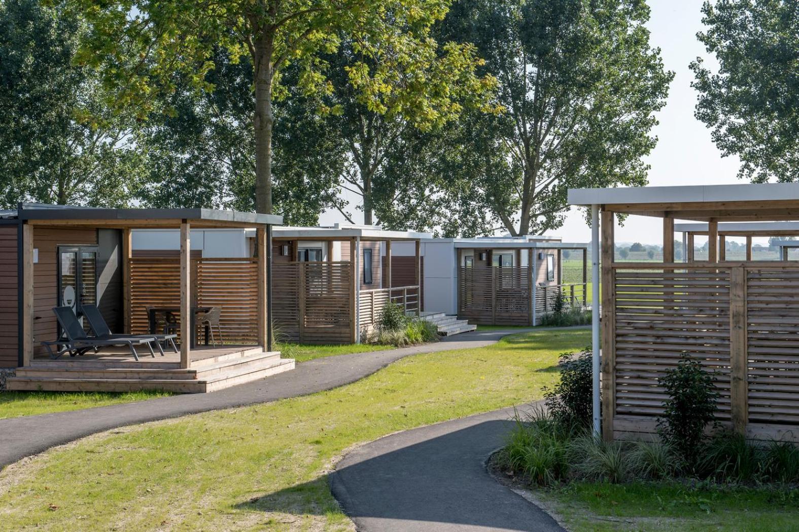 Vakantiepark Eiland Van Maurik Oda fotoğraf